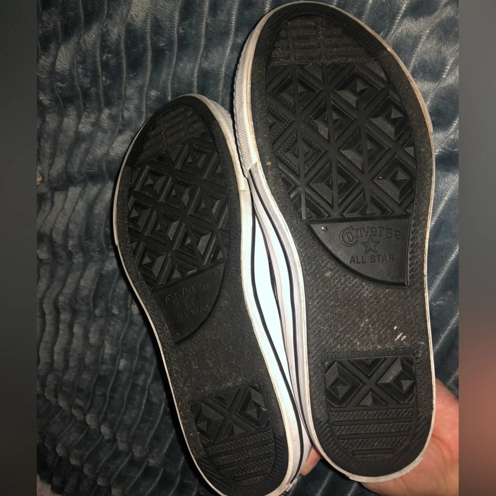 Converse sneakers size